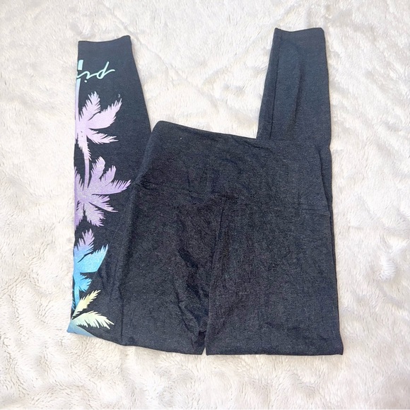 Victoria’s Secret PINK Tropical High Waisted Cotton Leggings! - Picture 6 of 6